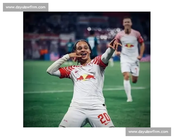 哈维 - 西蒙斯铁心离队！莱比锡标价 7000 万欧待售