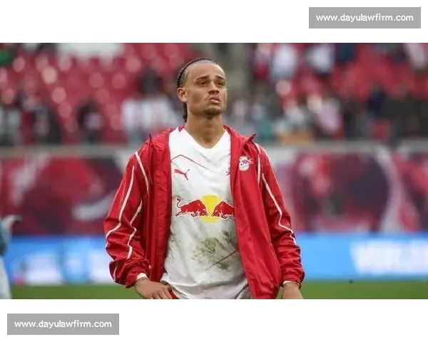 哈维 - 西蒙斯铁心离队！莱比锡标价 7000 万欧待售